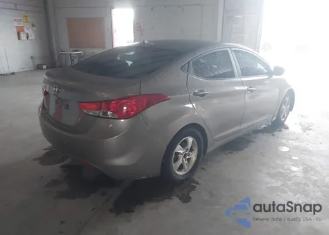 2015 Hyundai Elantra Se z USA, uszkodzony, nr VIN 5NPDH4AE4FH577511